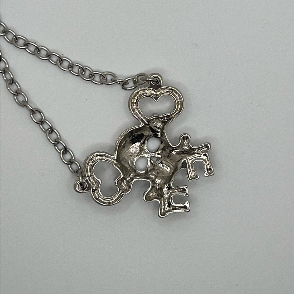 Rock Rebel Skull Key Necklace - Picture 6 of 11
